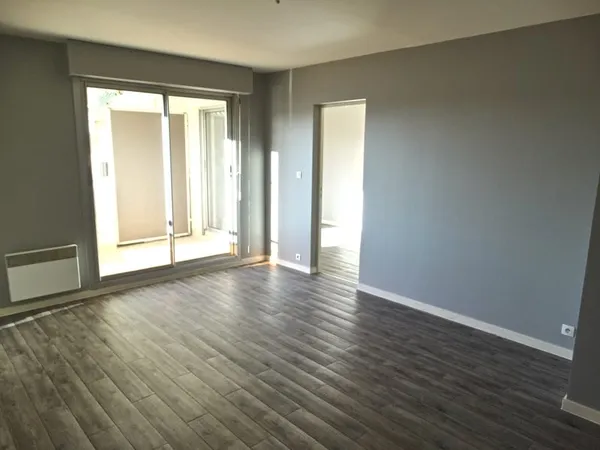 APPARTEMENT T2 DE 38,51 M2 À BORDEAUX PROCHE JARDIN PUBLIC