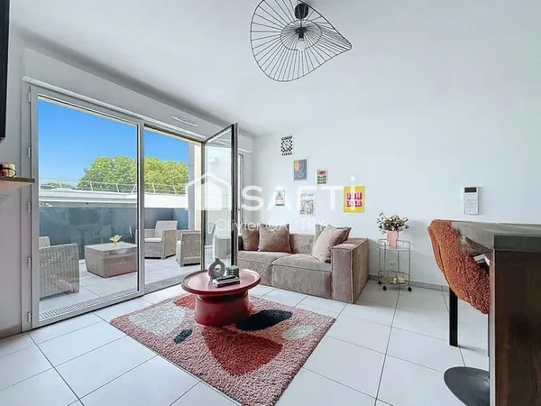 Appartement T3 lumineux - Dernier étage - Terrasse