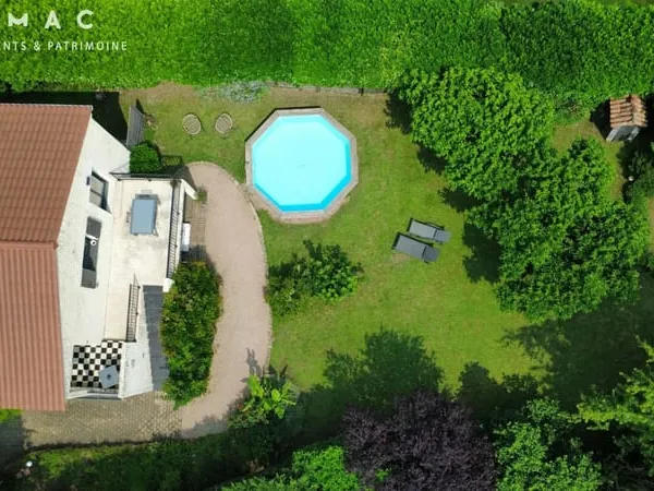 La Tour-de-Salvagny - Maison familiale de 180 m² habitables sur terrain plat de 1000 m²