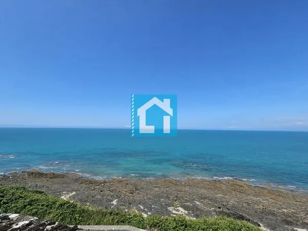 Appartement avec vue exceptionnelle sur la mer