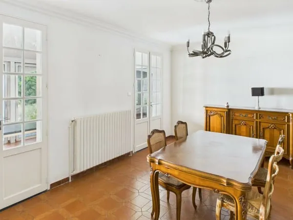 GRANDE MAISON À RÉNOVER QUARTIER ANATOLE FRANCE - NARBONNE
