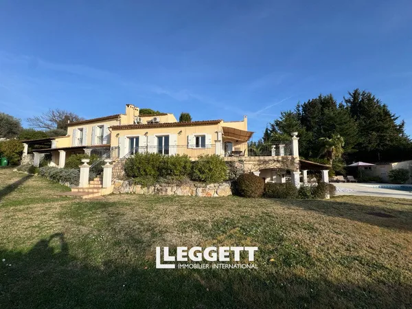 Maison 6 pièce(s), OPIO