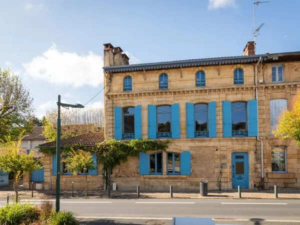 Une Maison de Ville Magnifiquement Rénovée à Sarlat-la-Canéda