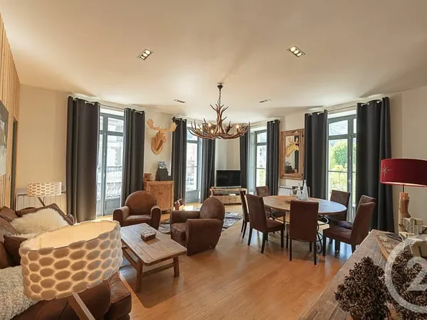 Appartement 4 pièces 112 m²