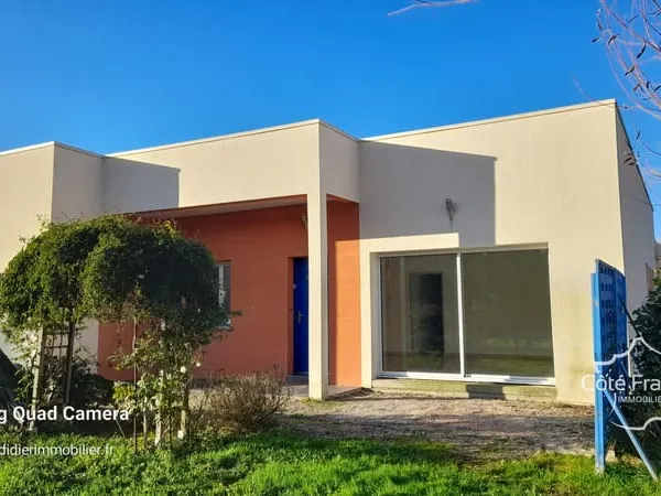 Clermont Créans Maison BBC 129M2 sur 1000M2 à 2mn de la Flèc
