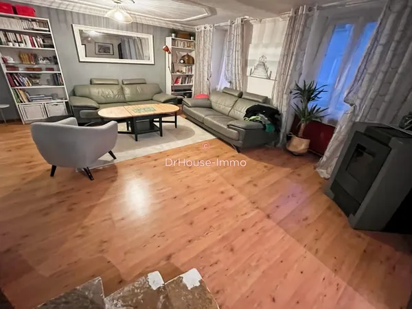 Charme et authenticité au coeur de Fontenay-Saint-Père - Maison en pierre avec dépendance et cave vo