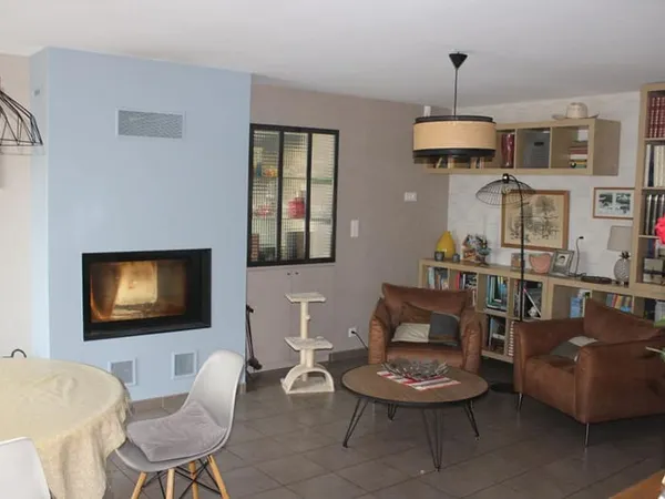 Maison 7 pièce(s) 147 m2