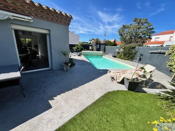 Jolie villa 3 faces proche plage et commerces