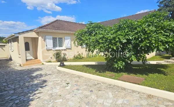 Maison de plain pied parfaitement entretenu