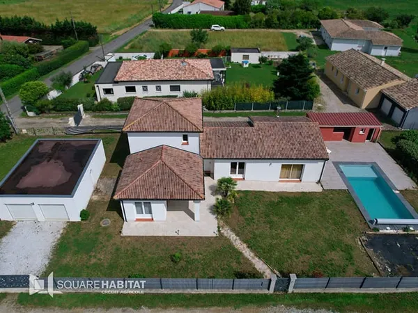 Villa Calmont 7 pièce(s) 160 M²