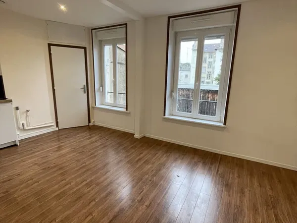 Appartement F2 - NANCY*