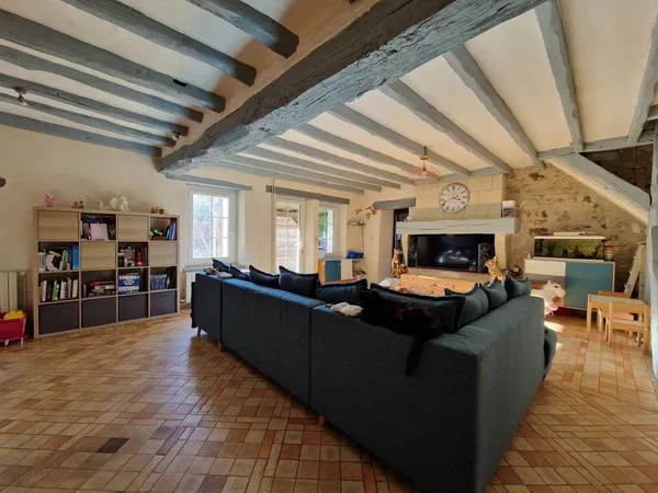 Longère de 150 m², 3 chambres, sur un terrain de plus de 2000 m² en vente à LIGUEIL