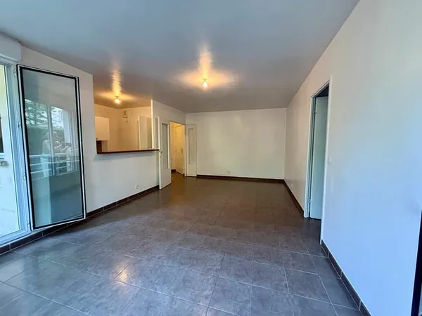 APPARTEMENT 4 PIÈCES / CORBEIL-ESSONNES