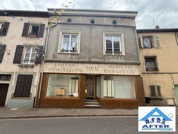 MAISON DE MAITRE 250 M² AVEC COUR INTERIEURE