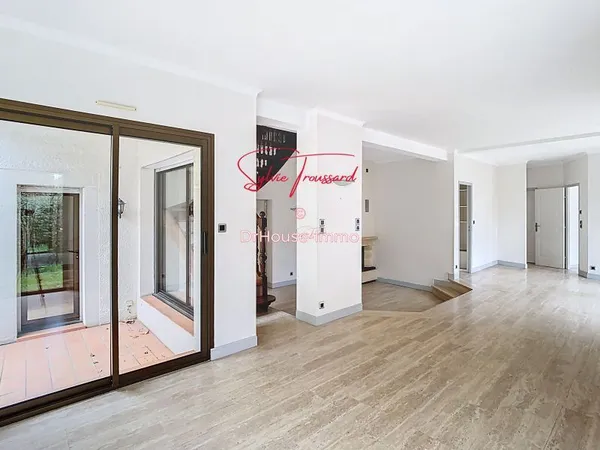 Mérignac ARLAC maison familiale 171m² 4 chambres et un sous-sol