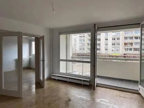 À vendre - Appartement 4 pièces de 94 m² - Centre de Gueb