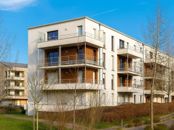 PACE : Spacieux appartement type 3 pièce(s) 68 m2 + terrasse 10