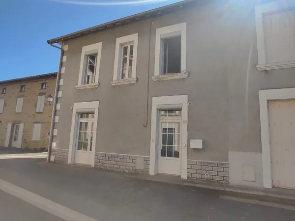 CHARMANTE MAISON DE 82 m² A EXIDEUIL