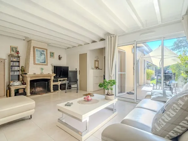 Bas Floirac / Bordeaux - Maison de 200 m² avec jardin et garage