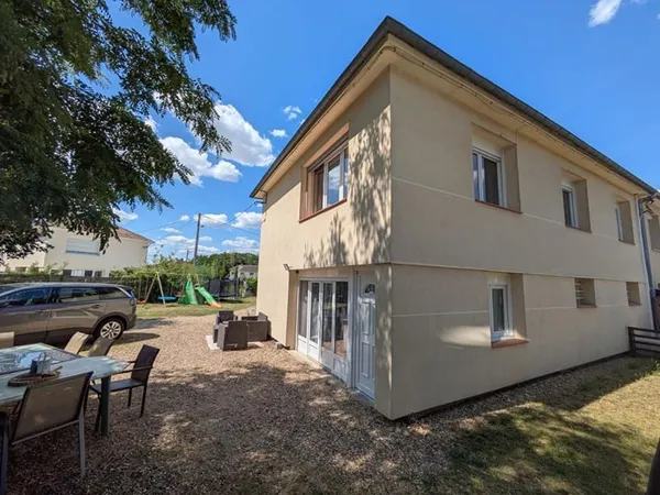 Exclusivité Propriétés-Privées - Maison familiale en milieu pavilloniare