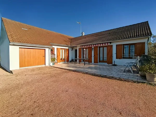 Maison 7 pièces avec terrain