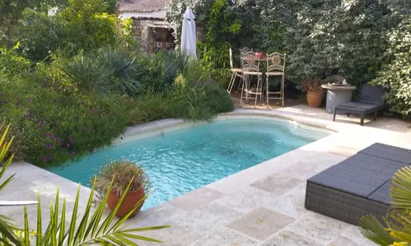 A VENDRE A SIX FOURS MAISON 4 CHAMBRES AVEC PISCINE
