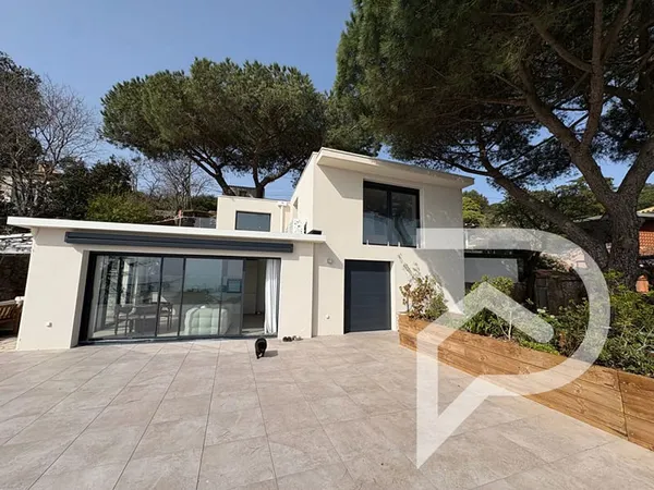 Maison contemporaine avec vue mer à couper le souffle Saint-Clair sud à Sète avec terrasse 110 m2