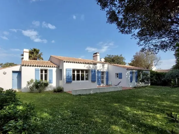 BOIS DE LA CHAISE - JOLIE PROPRIETE EN PARFAIT ETAT