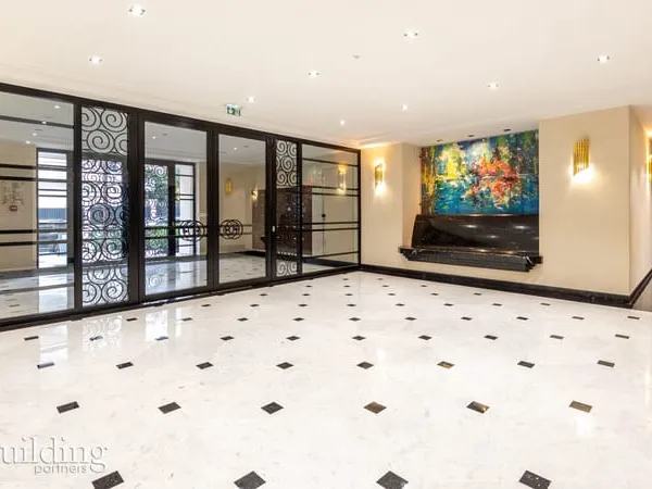 A vendre - Neuilly-sur-Seine Île de la Jatte - Grand studio de 51,65 m² avec vue Seine