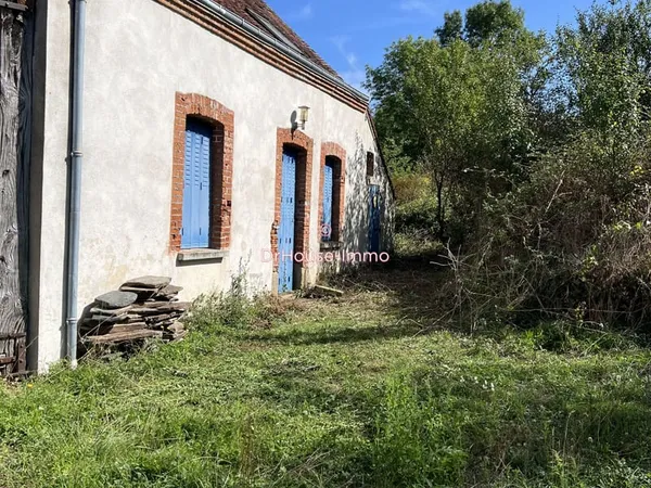 Maison ancienne en pierres, 2 chambres, cuisine américaine, four à pain, travaux