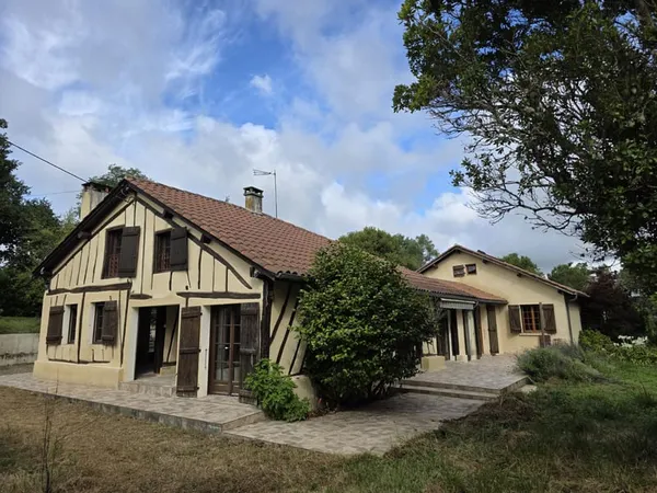 GERS--PROCHE BARBOTAN LES THERMES--MAISON DANS SON PARC DE 1.5