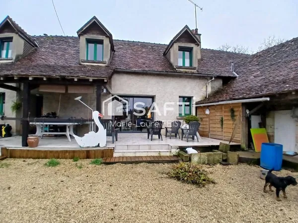 Longère à la campagne et 20000 M2 de terrain