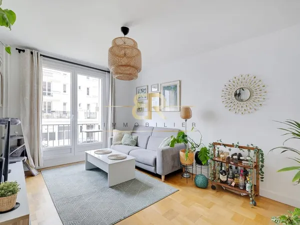 2 pièces 47 m2 / EXCELLENT ÉTAT GÉNÉRAL / TRAVERSANT / LU
