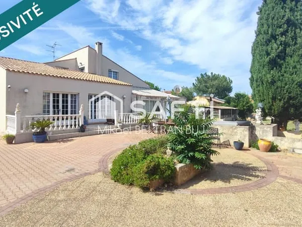 Villa T8 de 250 m² sur parcelle de 840 m²