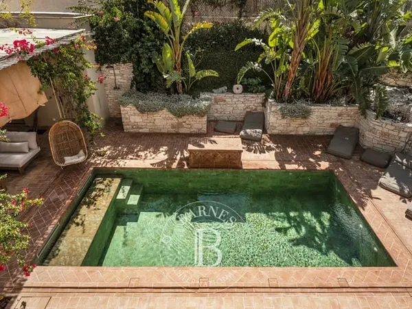 Saint Florent. Villa 6 chambres. piscine. proche plage et centre-ville
