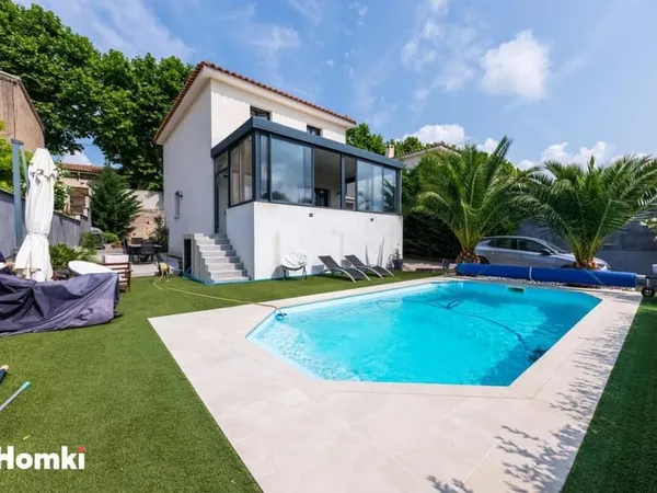Maison/Villa T5 de 132 m2 à Plan-de-Cuques 13380