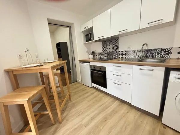 Location appartement meublé - SAINT-HELIER / GARE