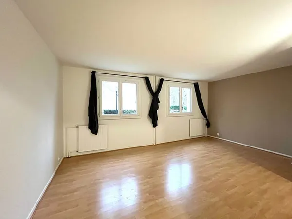 Studio, Quartier du Pas du Lac - PROCHE ESTACA et GARE !
