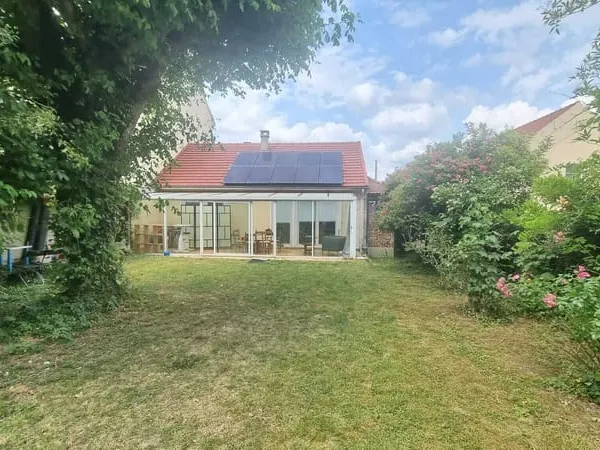 Magnifique Maison de 4 Pièces avec Jardin Paysager et Terrasse au Coeur de Montgeron