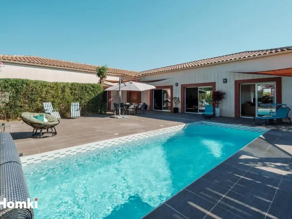 Maison/Villa T8 de 227 m2 à Gigean 34770