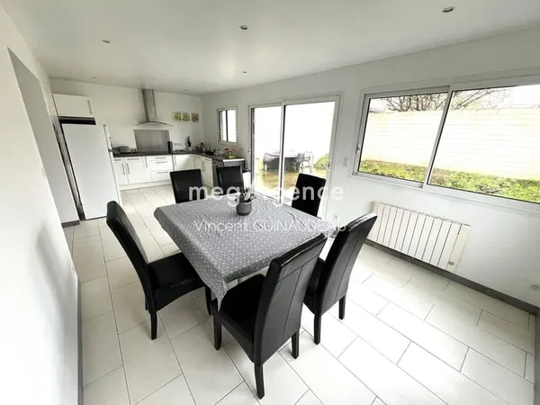 Maison le May sur Evre