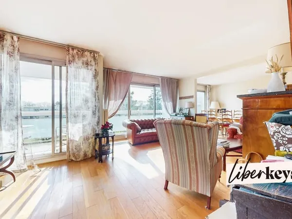 Appartement 6 pièces de 119m² avec balcon | square des Marronniers | Bailly