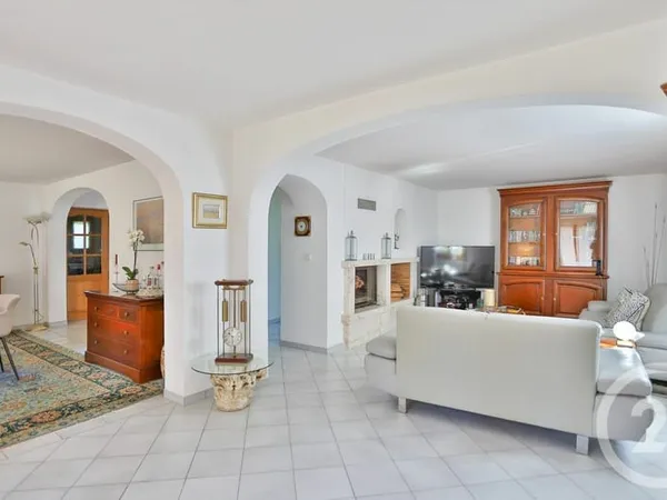 Maison 6 pièces 145 m²