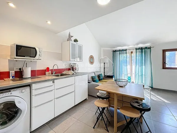 A VENDRE Rochegude : Appartement 2 pièce(s) avec garage et cave + mezzanine de 12m²