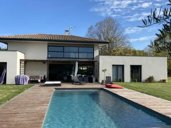 ROUFFIAC-TOLOSAN MAISON CONTEMPORAINE T6 203M2