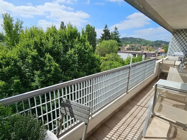 SPACIEUX APPARTEMENT 3 PIECES 83m² - 12 min du RER Palaiseau-Villebon - BOX - 2 balcons