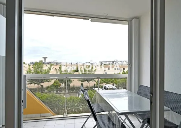 GRAU DU ROI Studio cabine très bon état quatre couchages Climatisation