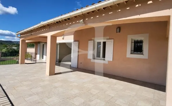 Maison de plain-pied sur les hauteurs de Bedoin