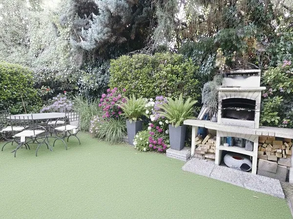 VILLA individuelle avec jardin et véranda
