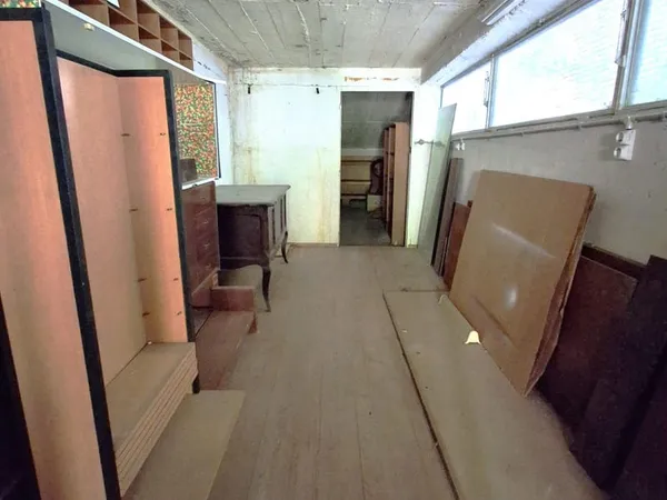 LOCAL DE STOCKAGE OU ATELIER EN CENTRE-VILLE